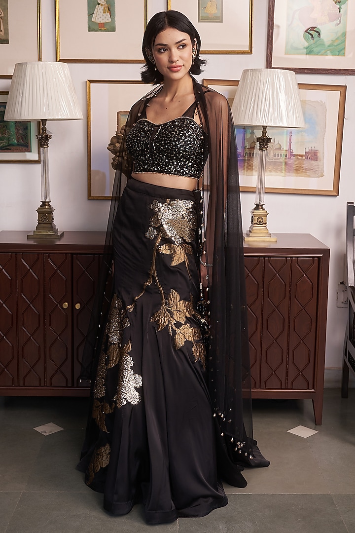 Black Jacquard Cutdana Embellished Wedding Lehenga Set by MeenaGurnam at Pernia's Pop Up Shop