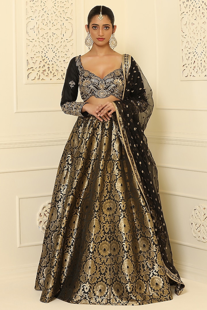 Black Banarasi Brocade Silk Lehenga Set by MeenaGurnam