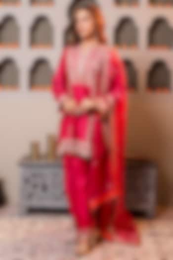 Wine Silk Chanderi Embroidered Kurta Set by Monica Khosla at Pernia's Pop Up Shop