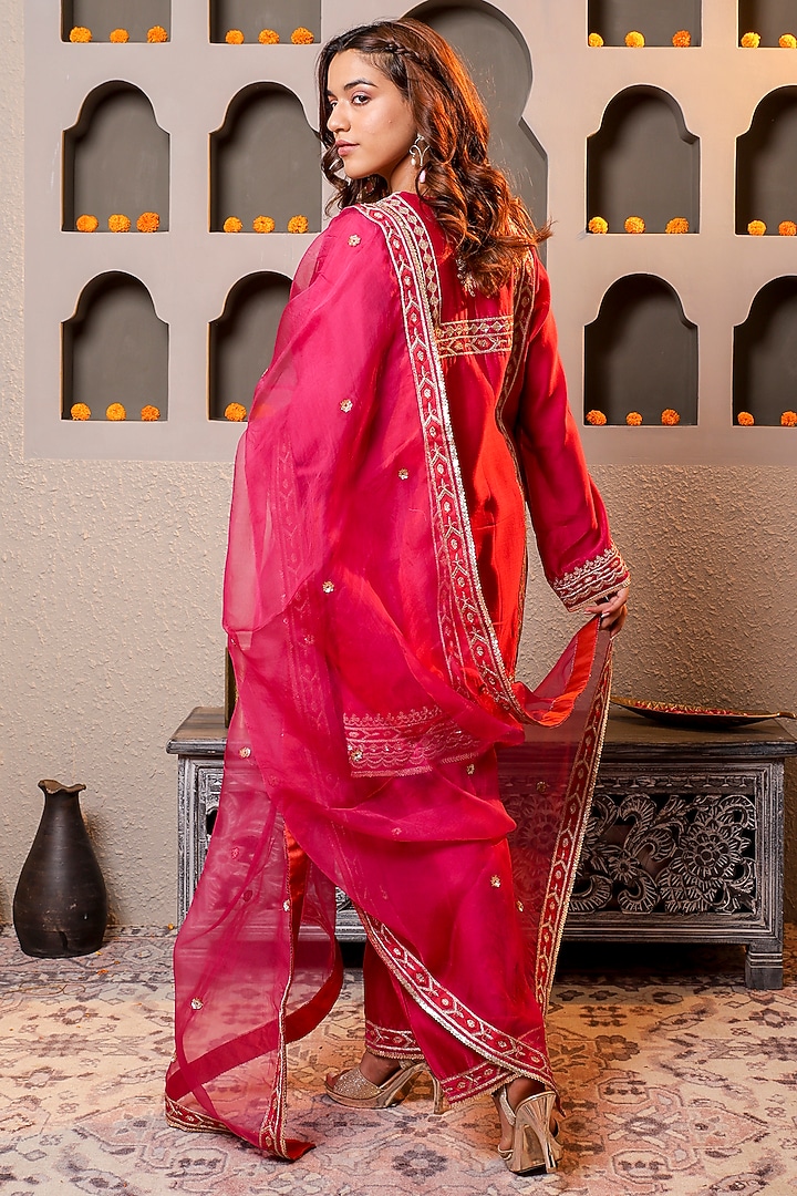 Wine Silk Chanderi Embroidered Kurta Set by Monica Khosla at Pernia's Pop Up Shop