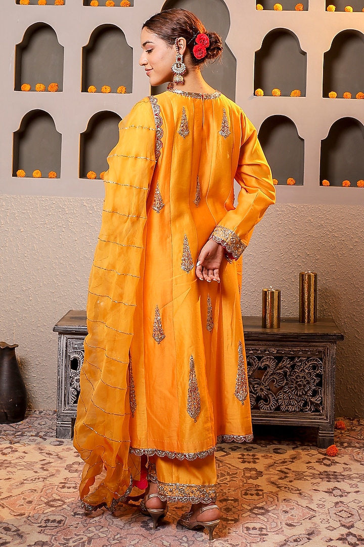 Yellow Silk Chanderi Embroidered Kurta Set by Monica Khosla at Pernia's Pop Up Shop