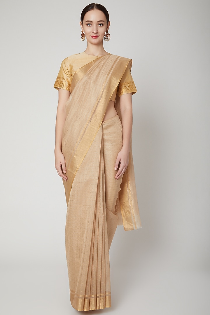 Beige & Gold Handwoven Checkered Festive Saree Set by Mint n oranges at Pernia's Pop Up Shop