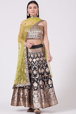Black Handwoven Banarasi Silk Lehenga Set by Mint N Oranges