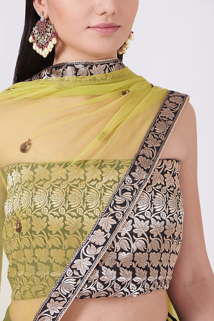 Black Handwoven Banarasi Silk Wedding Lehenga Set by Mint N Oranges at Pernia's Pop Up Shop