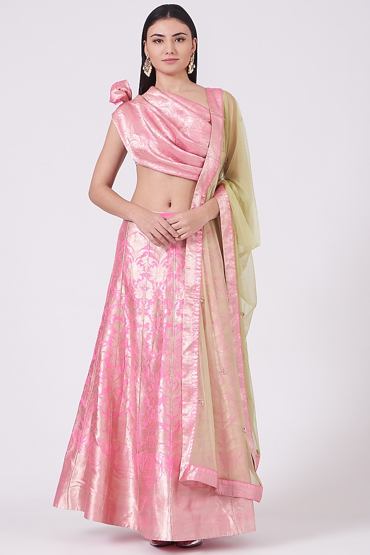 Pink Handwoven Banarasi Silk Lehenga Set by Mint N Oranges