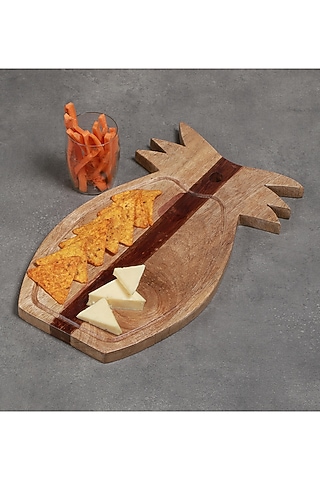 Silver Wood Serveware by Manor House