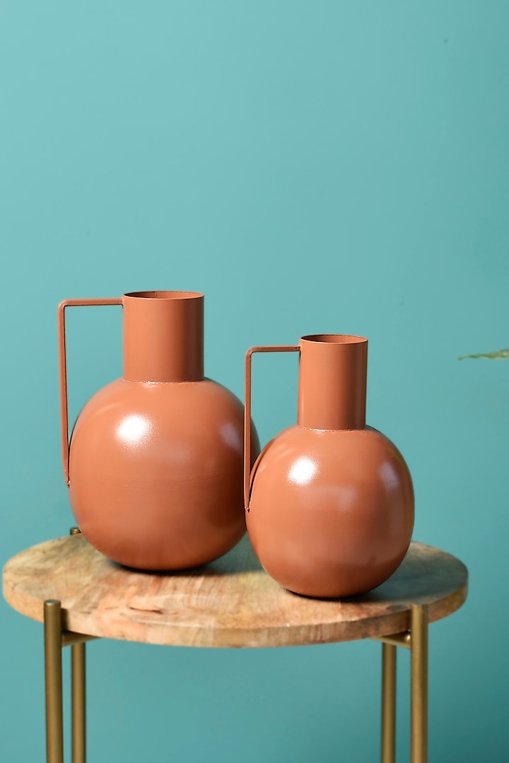 Brown Surahi Shaped Metal Vases (Set of 2) by Manor House