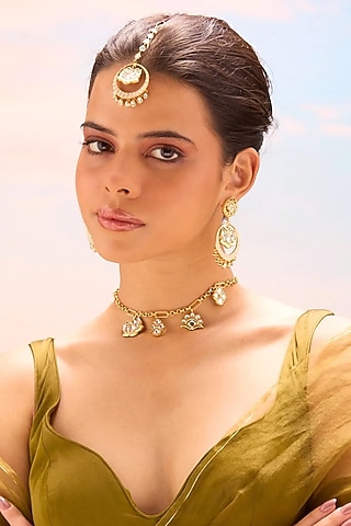 Gold Finish Kundan Polki Maangtikka by MNSH