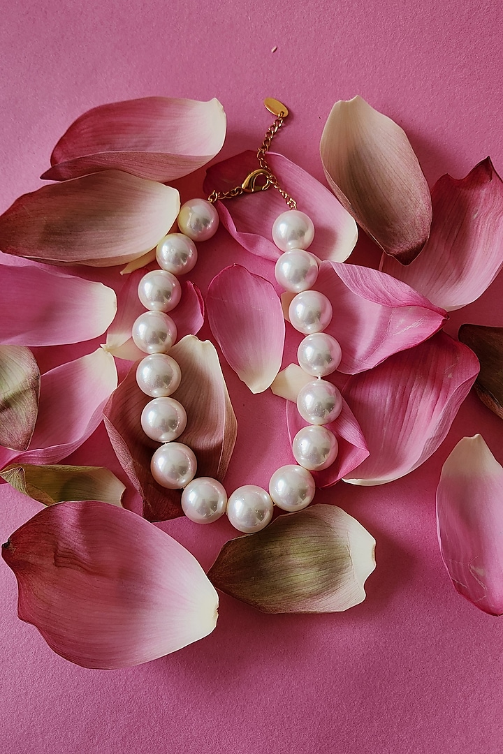 White Pearl Necklace by MNSH at Pernia's Pop Up Shop