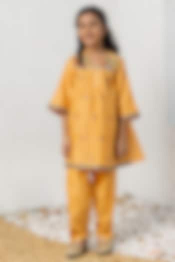 Orange Cotton Chanderi & Cotton Voile Embroidered Kurta Set For Girls by MINI TRAILS at Pernia's Pop Up Shop