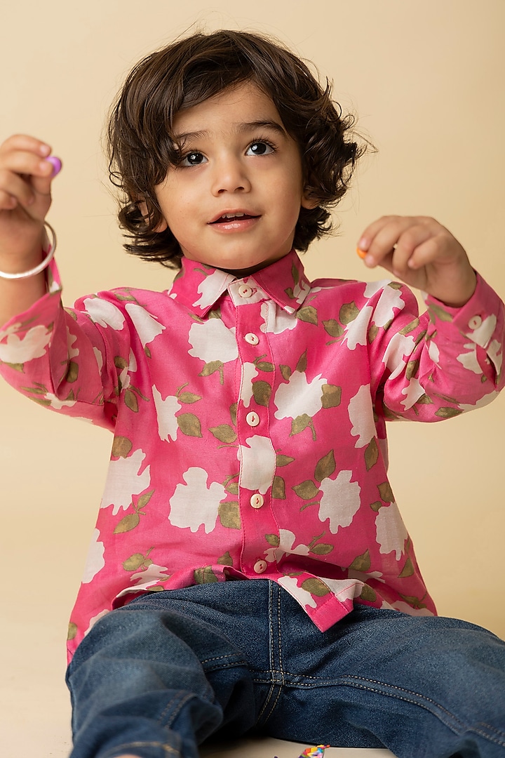 Pink Silk Chanderi Floral Printed Shirt For Boys by MINI TRAILS
