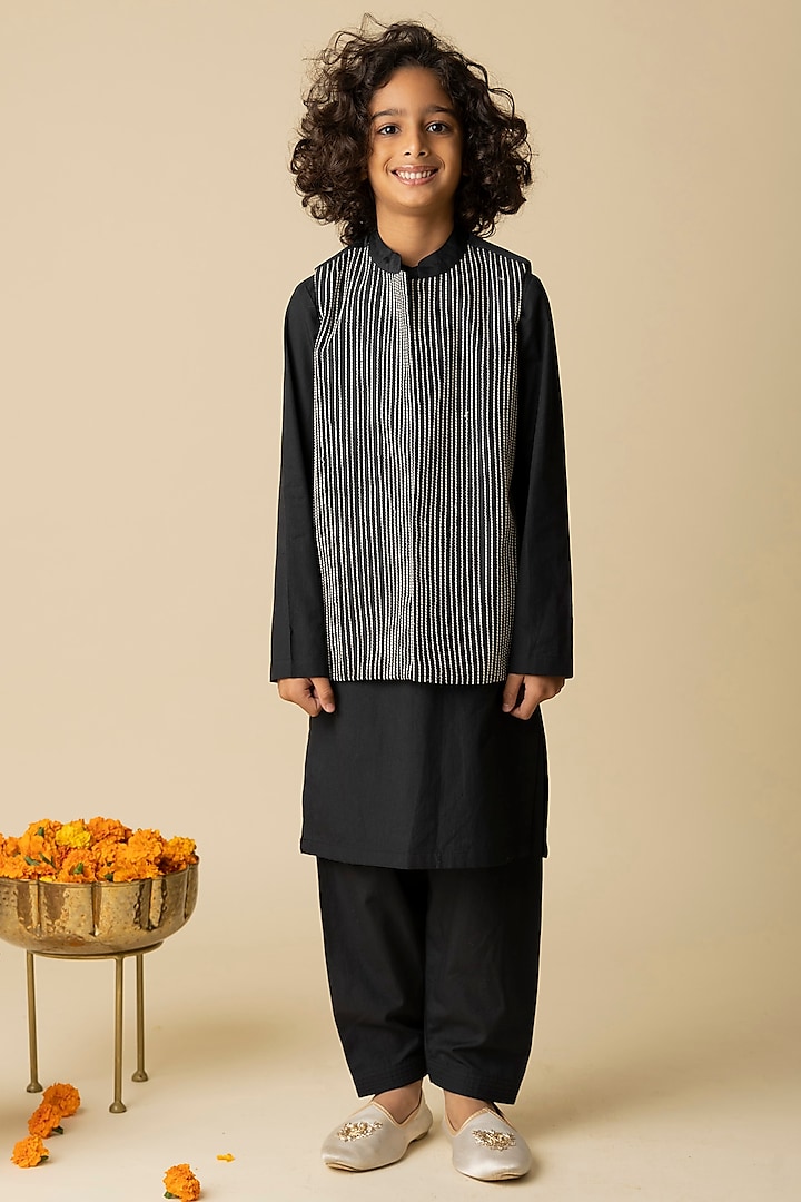 Black Cotton Silk & Cotton Poplin Nehru Jacket Set For Boys by MINI TRAILS