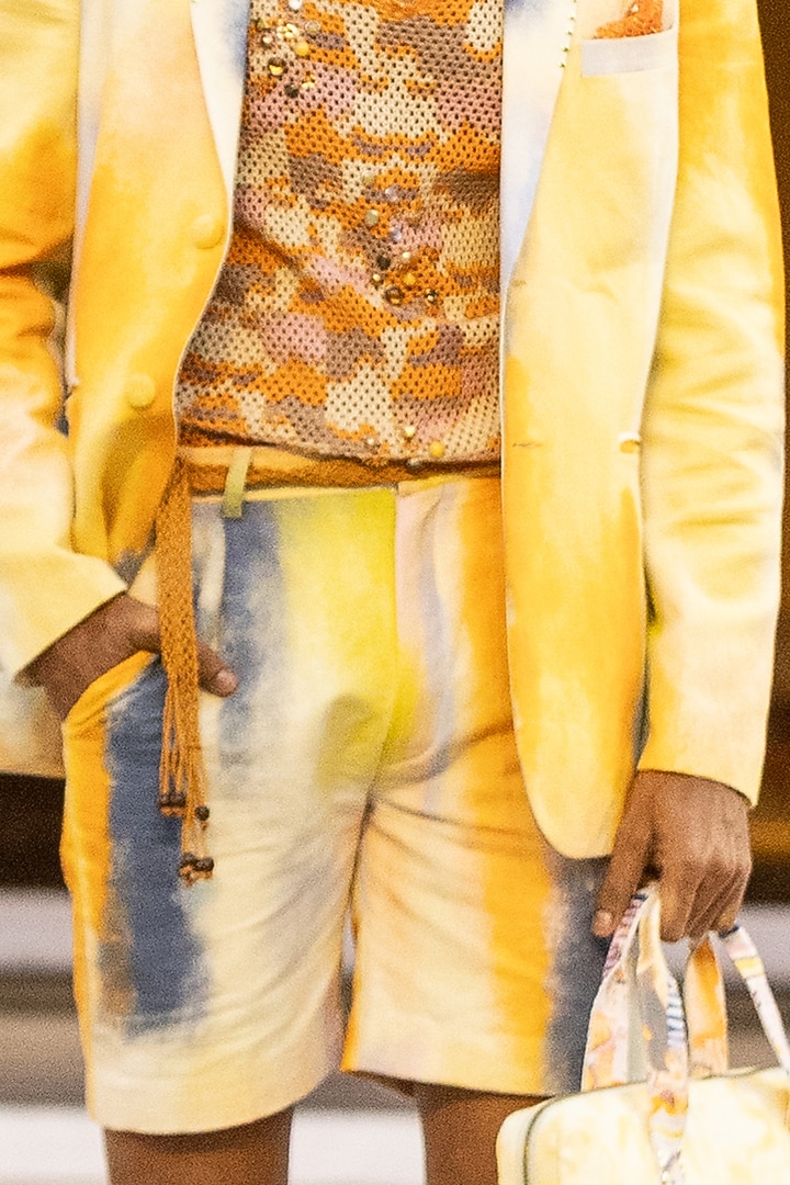 Yellow Linen Printed Blazer Set by Mandira Wirk Men at Pernia's Pop Up Shop