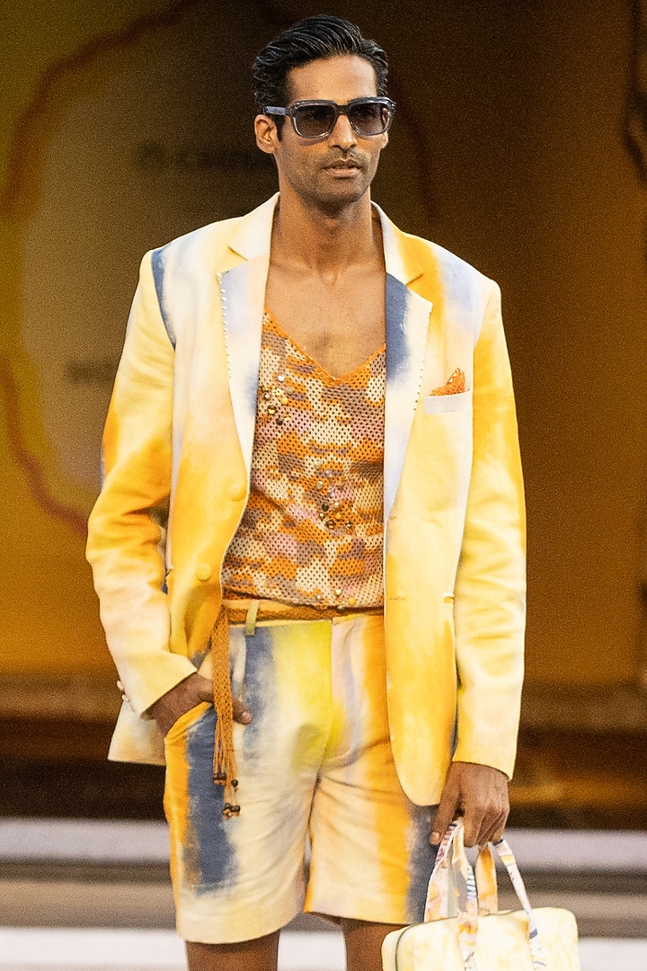 Yellow Linen Printed Blazer Set by Mandira Wirk Men at Pernia's Pop Up Shop