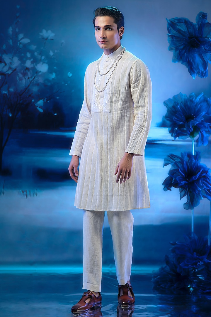 Ivory Chanderi & Linen Embroidered Kurta Set by Mandira Wirk Men at Pernia's Pop Up Shop