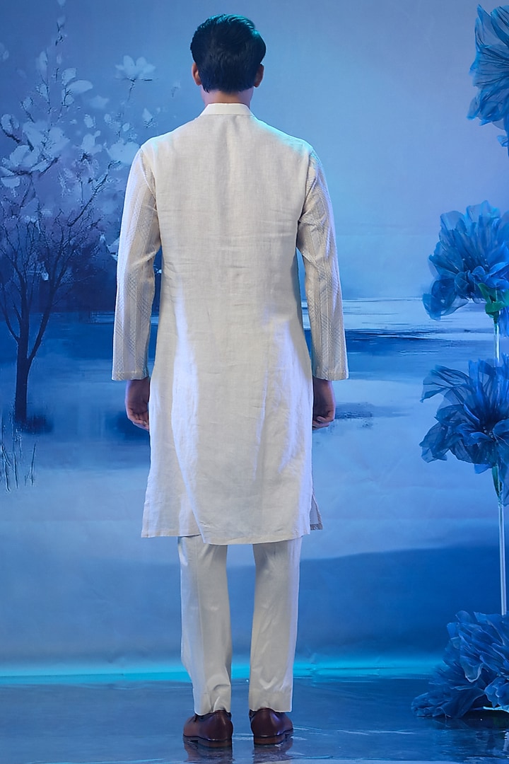 Ivory Chanderi & Linen Embroidered Kurta Set by Mandira Wirk Men at Pernia's Pop Up Shop