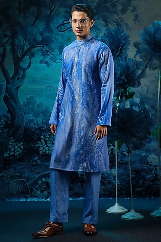 Indigo Blue Chanderi Printed Kurta Set by Mandira Wirk Men