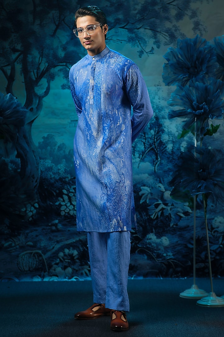 Indigo Blue Chanderi Printed Kurta Set by Mandira Wirk Men at Pernia's Pop Up Shop