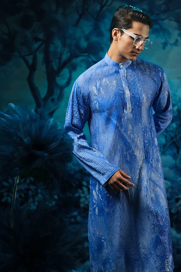 Indigo Blue Chanderi Printed Kurta Set by Mandira Wirk Men at Pernia's Pop Up Shop