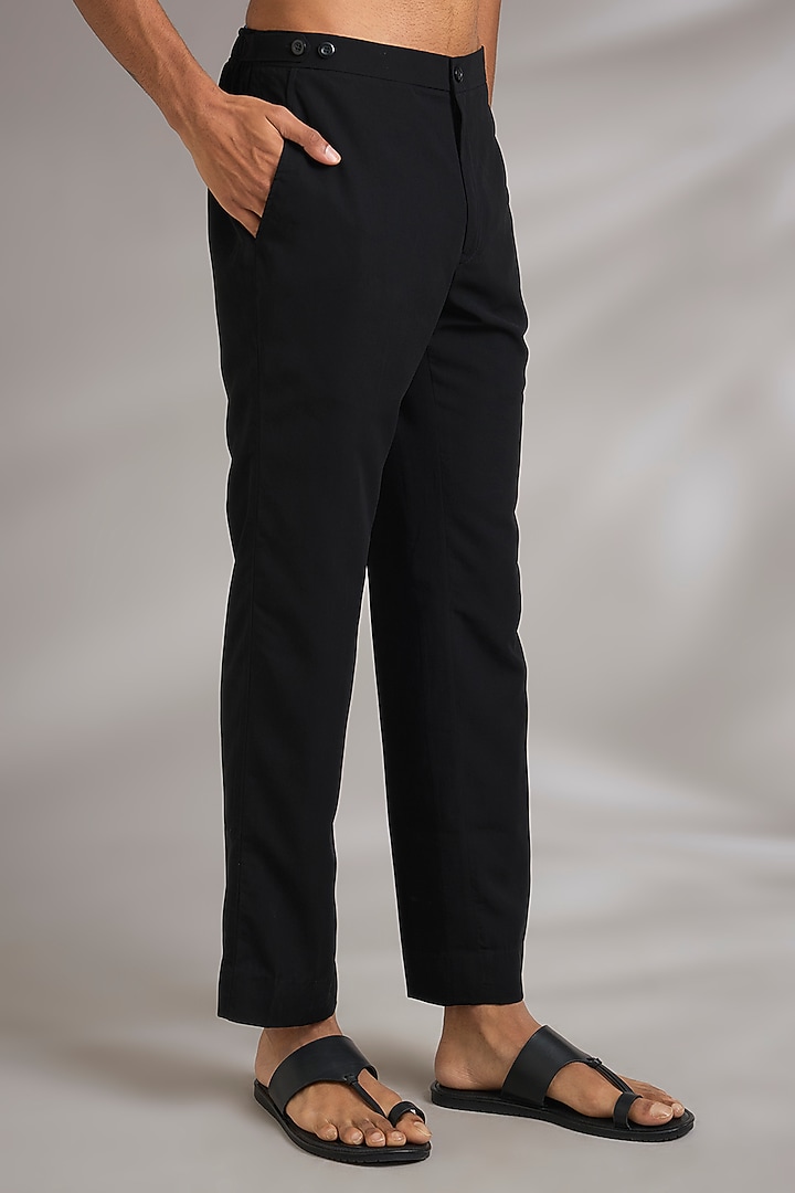 Black Japanese Fabric Foil Work Kurta Set by Manish Nagdeo Men at Pernia's Pop Up Shop