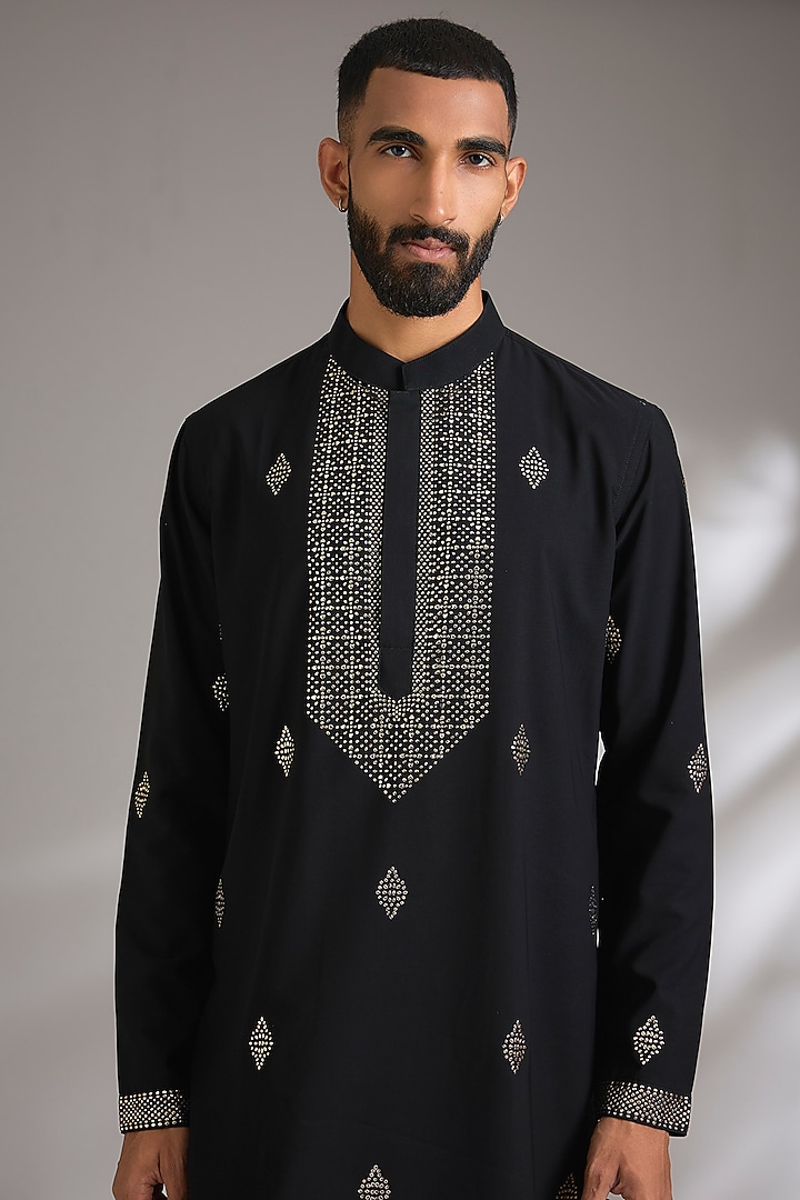 Black Japanese Fabric Foil Work Kurta Set by Manish Nagdeo Men at Pernia's Pop Up Shop