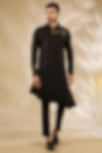 Black Viscose Cutdana Embroidered Kurta Set by Manish Nagdeo Men at Pernia's Pop Up Shop