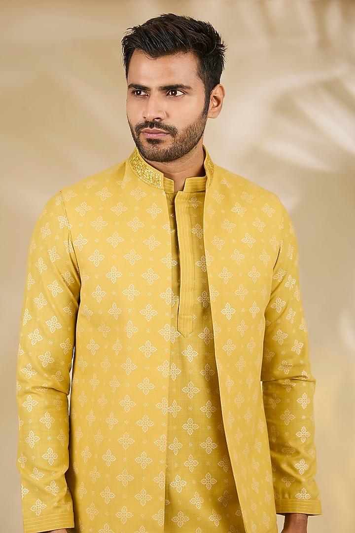 Yellow Ruby Silk Mandala Printed Bundi Jacket Set by Manish Nagdeo Men at Pernia's Pop Up Shop