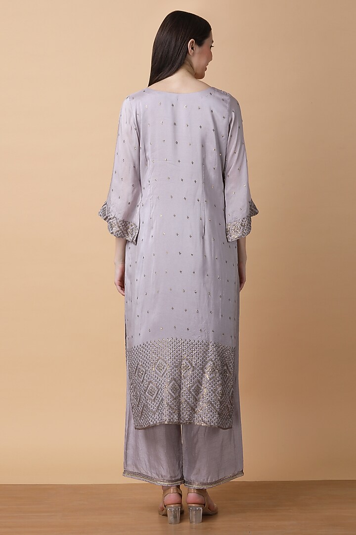 Lilac Bamboo Muslin Sequins Embroidered Kurta Set by Manish Nagdeo at Pernia's Pop Up Shop