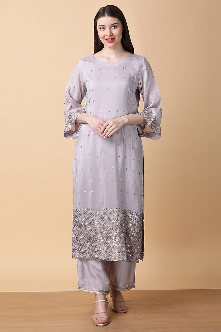Lilac Bamboo Muslin Sequins Embroidered Kurta Set by Manish Nagdeo at Pernia's Pop Up Shop