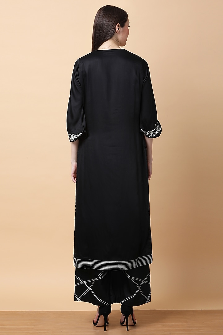Black Modal Thread Embroidered Kurta Set by Manish Nagdeo at Pernia's Pop Up Shop