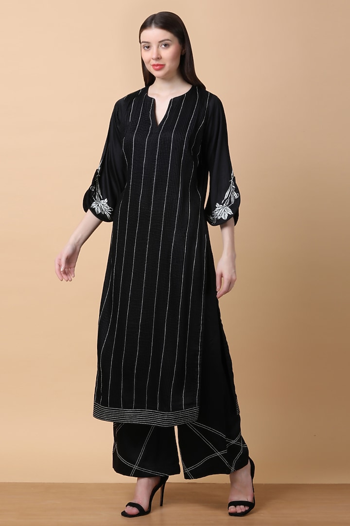 Black Modal Thread Embroidered Kurta Set by Manish Nagdeo at Pernia's Pop Up Shop