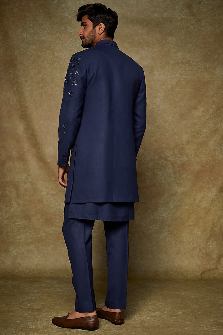Navy Blue Silk Hand Embroidered Indo-Western Set by Manish Nagdeo Men at Pernia's Pop Up Shop