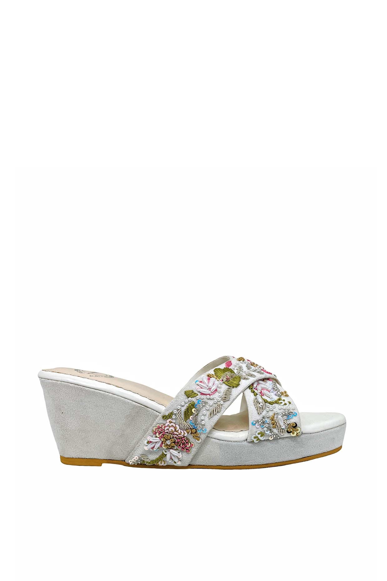 White Pearl Motif Wedges