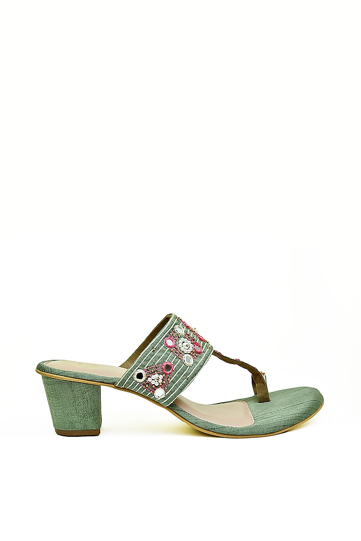 Green Embroidered Kolhapuri Heels by Modanta