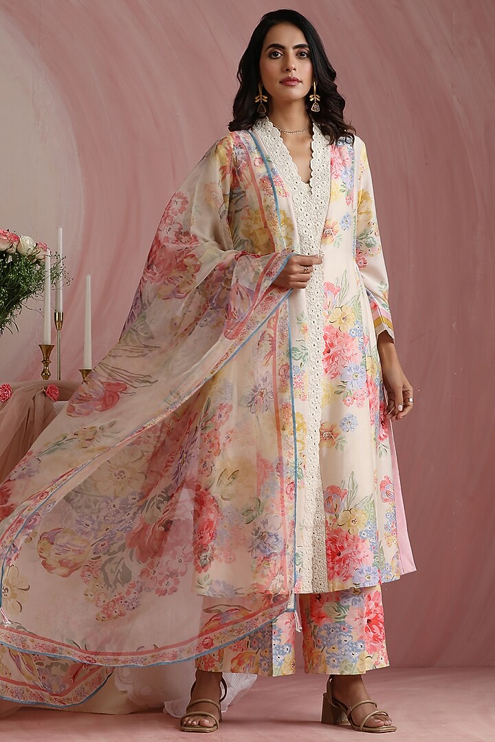 Off-White Pure Chanderi Silk Printed & Machine Embroidered Kurta Set by MOH India at Pernia's Pop Up Shop