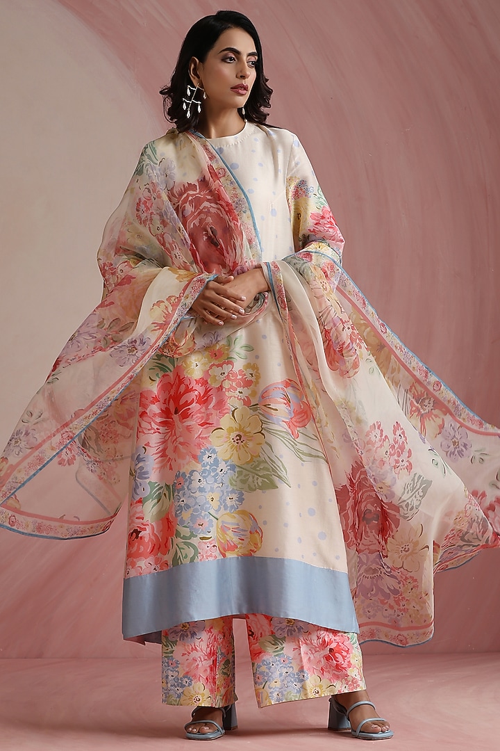 Off-White Pure Chanderi Silk Printed & Machine Embroidered Kurta Set by MOH India at Pernia's Pop Up Shop