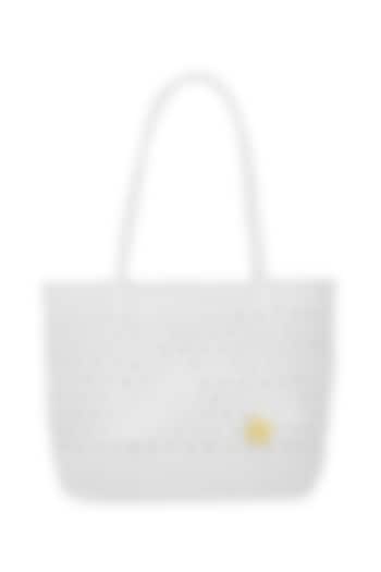 White Straw Hand Woven Basket Bag by Moihno Accessories