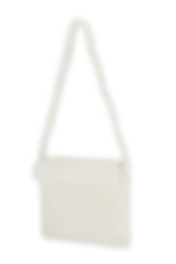 Off-White Straw Baguette Pearl Beaded Handbag by Moihno Accessories