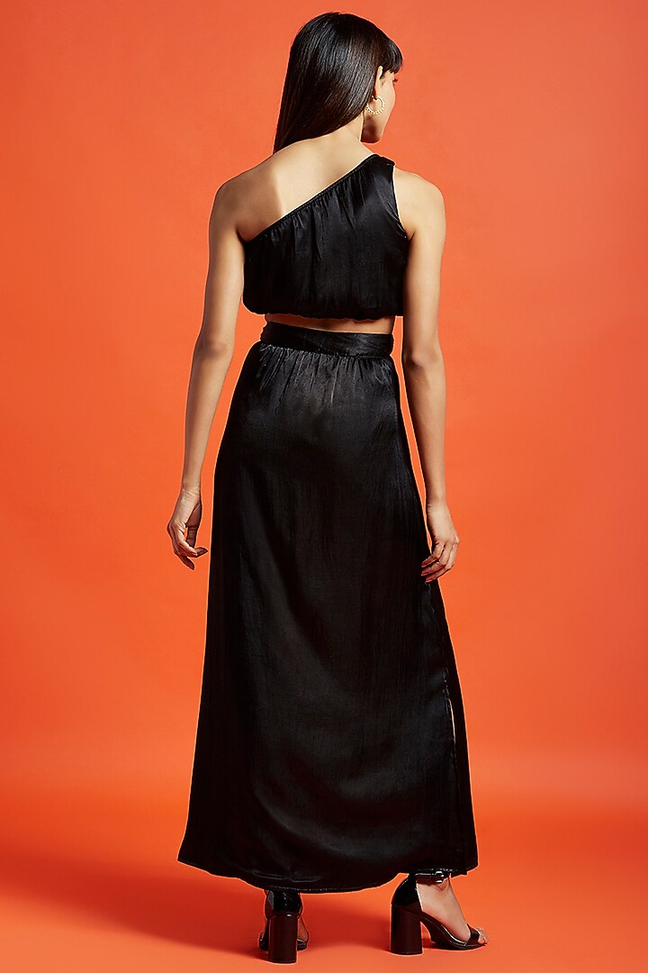 Midnight Black Gajji Silk Skirt Set by Moihno at Pernia's Pop Up Shop
