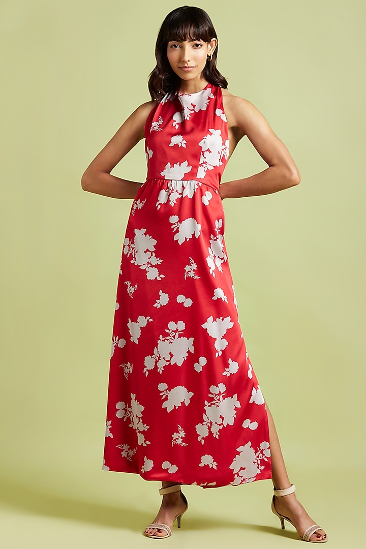 Red Printed Maxi Dress by Moihno