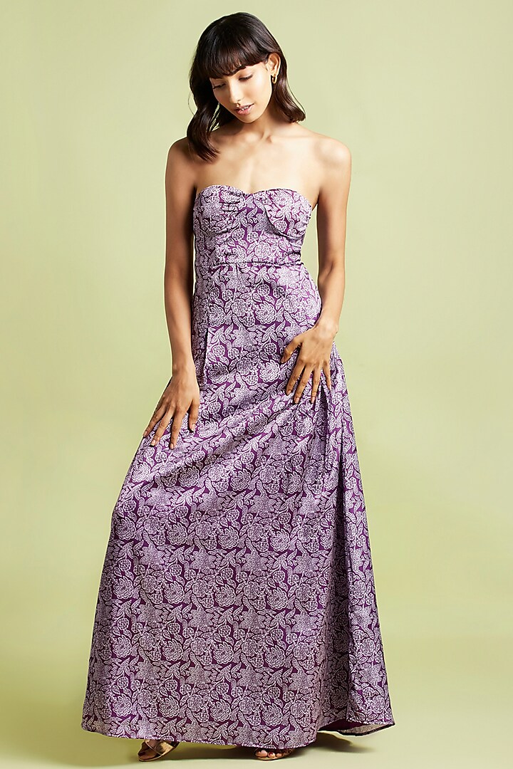 Purple Printed Maxi Dress by Moihno