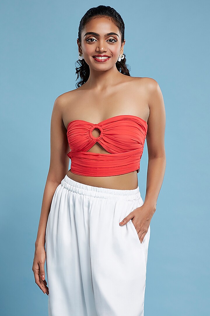 Coral Georgette Cropped Top by Moihno