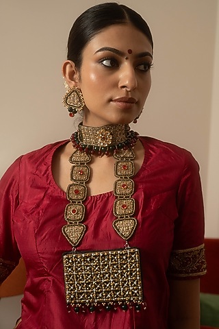 Gold Floral Motif & Gemstone Chain Pendant Necklace by Moirra