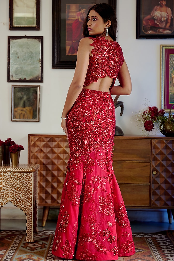 Red Organza Floral Applique Handwork Mermaid Bridal Lehenga Set by MOLEDRO at Pernia's Pop Up Shop