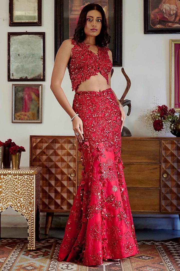 Red Organza Floral Applique Handwork Mermaid Bridal Lehenga Set by MOLEDRO at Pernia's Pop Up Shop