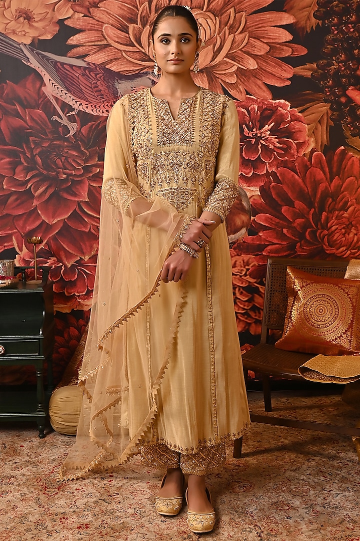 Gold Zari Brocade Printed & Embroidered Kurta Set by MOLEDRO