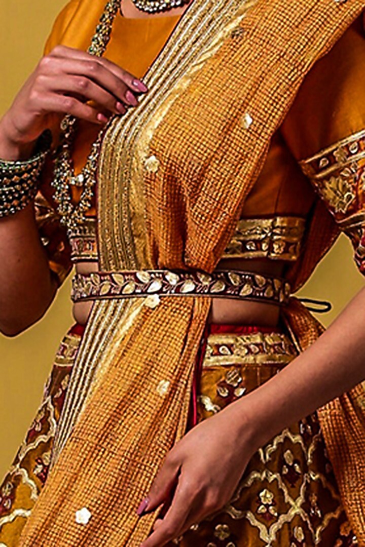 Sunset Embellished & Printed Wedding Lehenga Set by Moledro at Pernia's Pop Up Shop