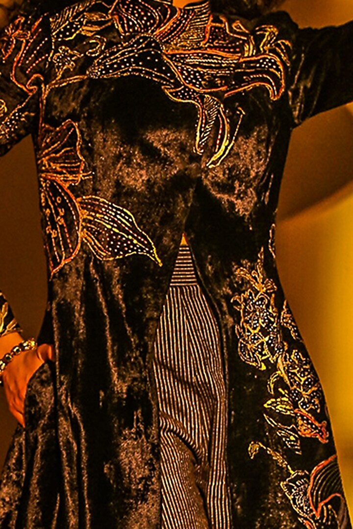 Black Bean Foil Printed Jacket Set by Moledro at Pernia's Pop Up Shop