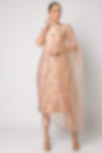 Dusty Rose Hand Embroidered Kurta Set by Mona & Vishu at Pernia's Pop Up Shop