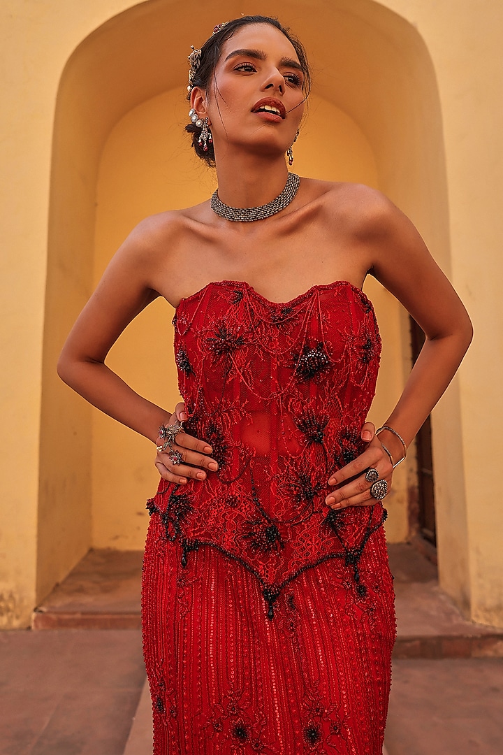 Red Chantilly Bead Embroidered Fish-Cut Skirt Set by Label Moni K at Pernia's Pop Up Shop